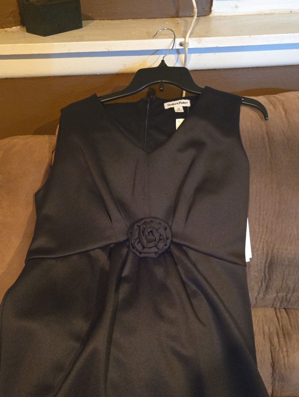 Shelby & Palmer Black Sleeveless Shift Dress
